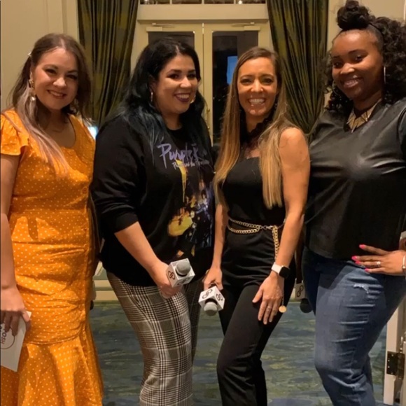 Bookmark My Closet! - Picture 4 of 4